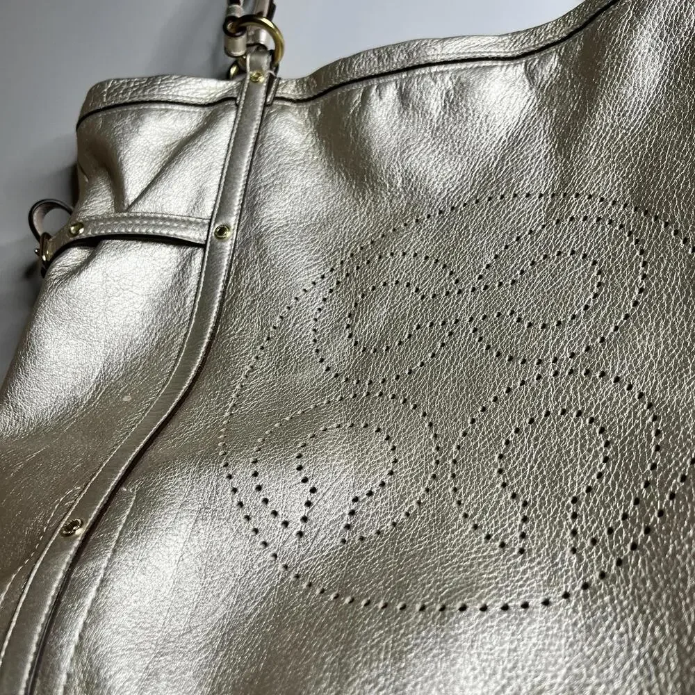 Coach Tote Bag‎ Womens Large Gold Metallic Leather Shoulder Pink Lining 17024